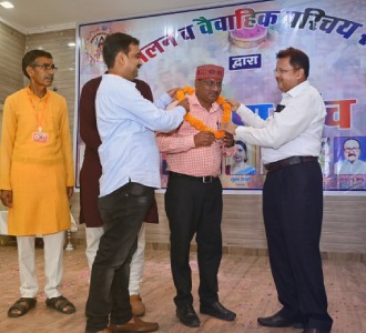 NGO providing education support and school supplies to underprivileged children in Gorakhpur